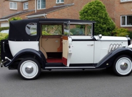 Regent wedding car in Chippenham